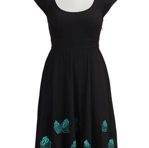 Eshakti Love Bird Embroidered Dress 16W 1X